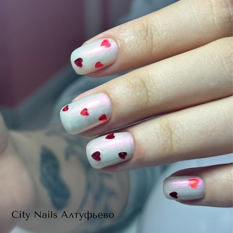 Покрытие и дизайн ногтей