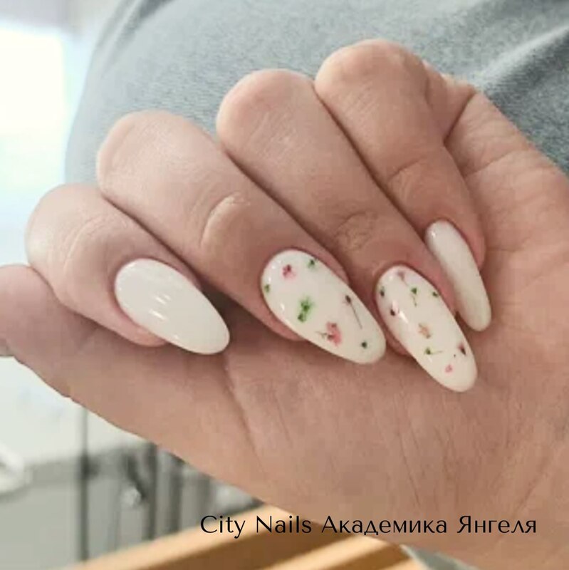Покрытие и дизайн ногтей