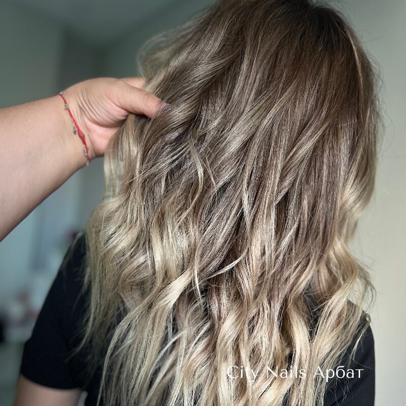 Окрашивание волос красителем L'OR&Eacute;AL