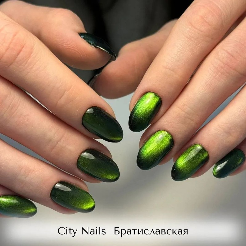 Маникюр